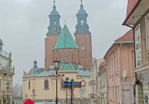 Katedra Gnieźnieńska z oddali