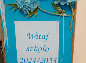 plakat o rozpoczęciu roku szkolnego