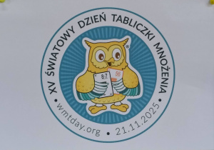 Obrazek z sową i napisem: Światowy Dzień Tabliczki Mnożenia
